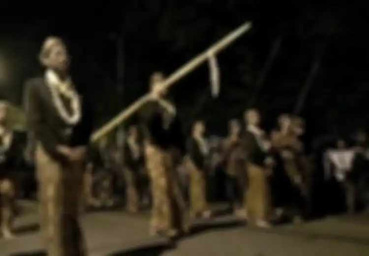 Kisah di Balik Malam 1 Suro, Tradisi dan Makna Pensucian Pusaka Mataram di Keraton Solo
