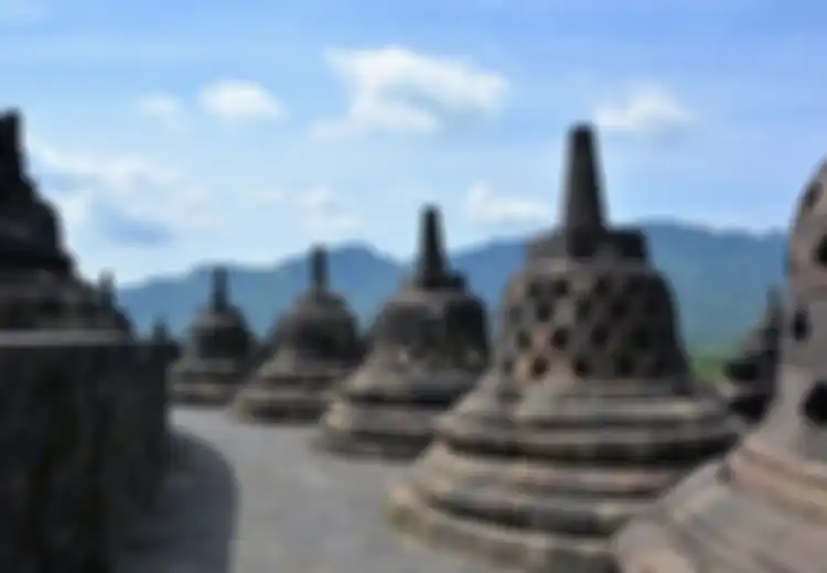 Menurut Anda Apa yang Bukan Ciri Khas dari Historiografi Tradisional ?