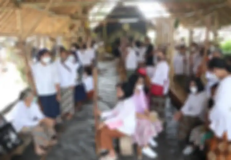 Contoh Bahasa dan Tradisi Sunda, yang Tidak Cuma Bandung Saja