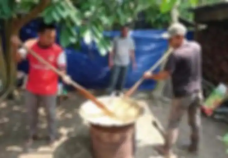 Tradisi Beganjal Terdapat Di Daerah Kepulauan Riau, Biasa Dilakukan Sebelum Hajatan
