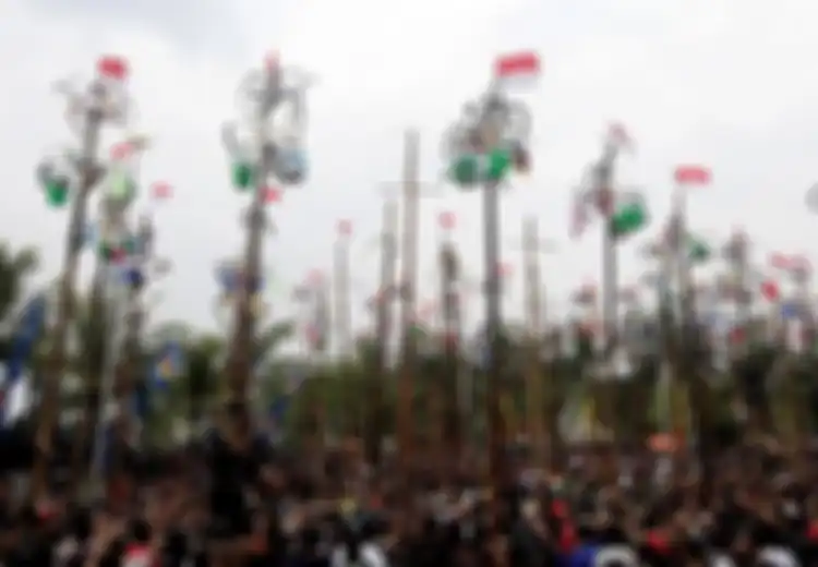 Makan Kerupuk Hingga Panjat Pinang, Ini Sejarah dan Makna Lomba 17an di Indonesia