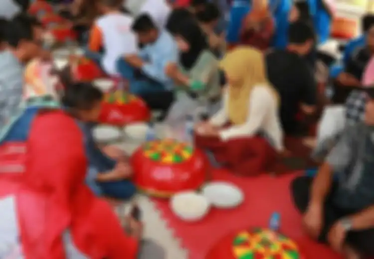 Ini Bentuk Kegiatan Gotong Royong Dalam Tradisi Nganggung Masyarakat Melayu Bangka Belitung
