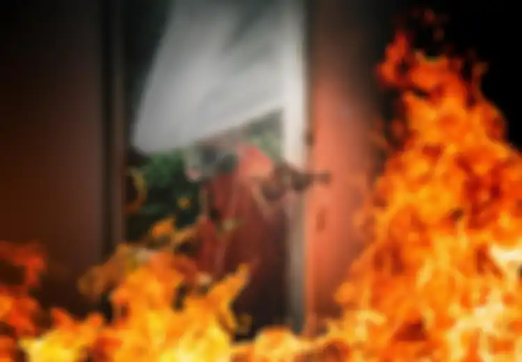 Arti Mimpi Rumah Kebakaran dan Dipadamkan Menurut Primbon Jawa
