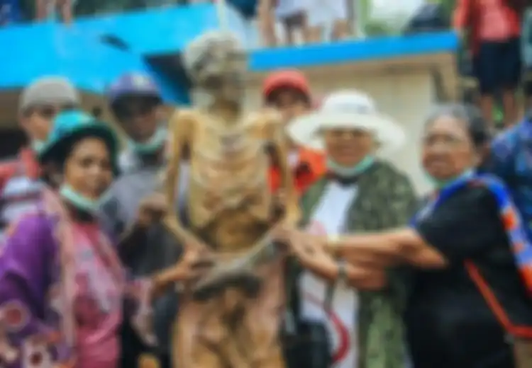 Mengenal 12 Tradisi Unik di Indonesia yang Berhubungan dengan Kematian, Ritual, dan Kecantikan