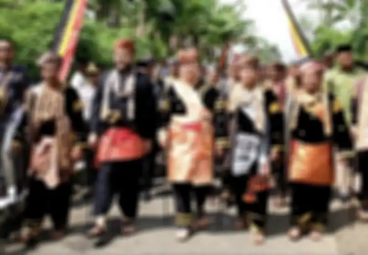 Kerik Gigi, Batagak Panghulu, dan Tradisi Unik Suku-Suku di Pulau Sumatera, Simbol Identitas dan Warisan Leluhur