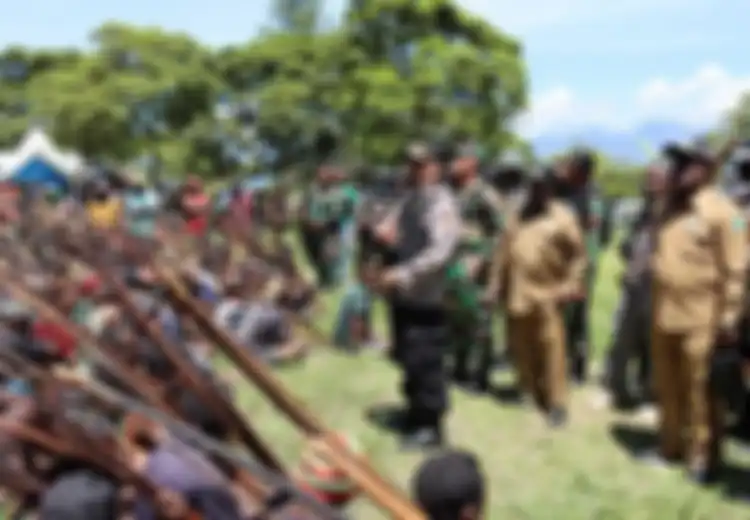 Contoh Kasus atau Konflik yang Terjadi di Lingkungan Keluarga, Sekolah, dan Masyarakat