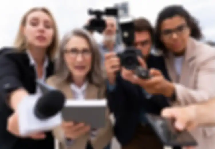 Dampak Positif dan Negatif Perkembangan Teknologi dan Aktivisme Digital