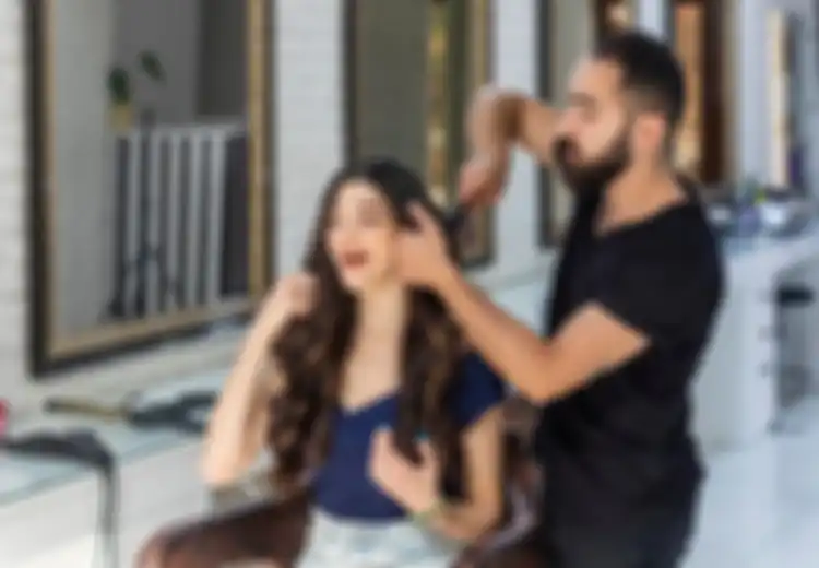 7 Arti Mimpi Rambut Dipotong Orang Lain Menurut Primbon Jawa