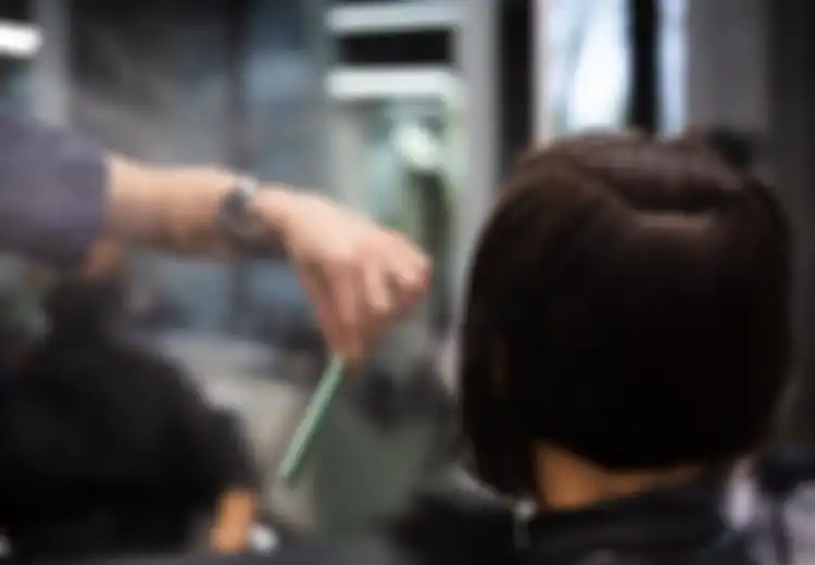 Arti Mimpi Potong Rambut Pendek bagi Wanita, Bakal Kehilangan?