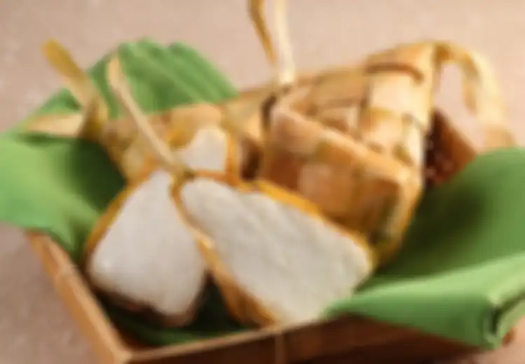 Ketupat Tak Sekadar Hidangan Yang Mengeyangkan, Ada Makna Tersembunyi Di Balik Makanan Khas Lebaran Ini