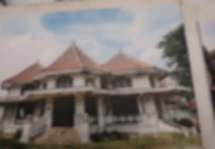 Riwayat Villa Liberty, dari Omah Lowo yang Angker Menjadi Rumah Heritage Batik Keris yang Megah