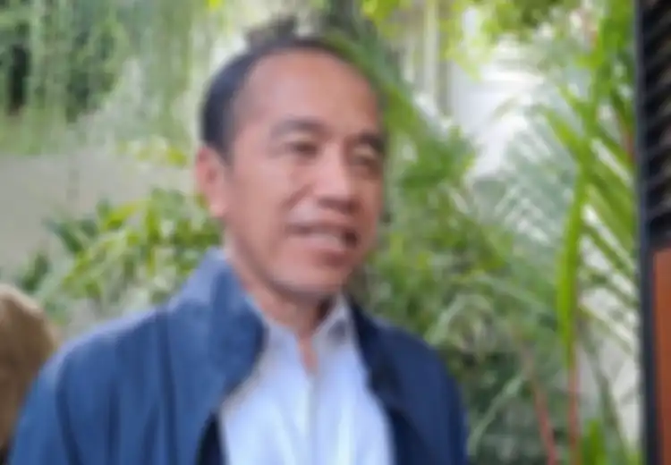 Di Wajahnya Muncul Bercak-bercak Sepulang dari Vatikan, Apa Sebenarnya Penyakit Jokowi?