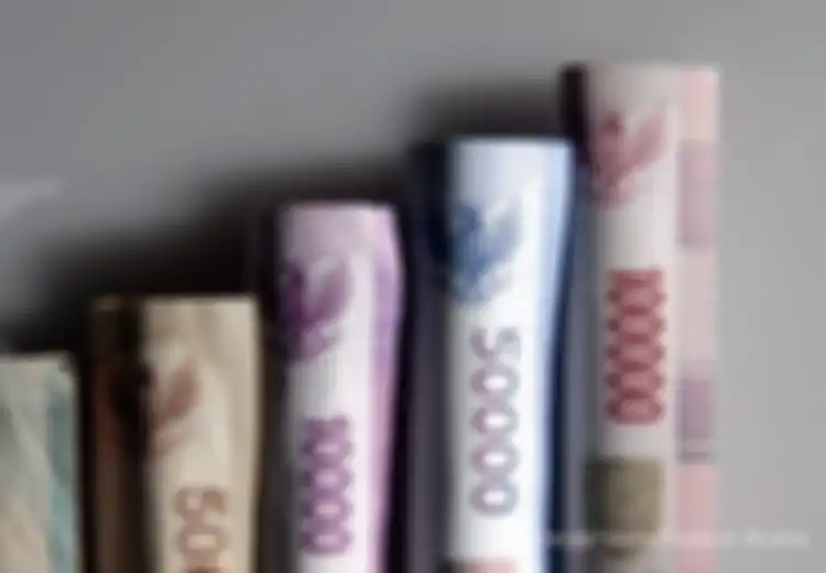 Rupiah Lagi-lagi Jadi Mata Uang Sampah