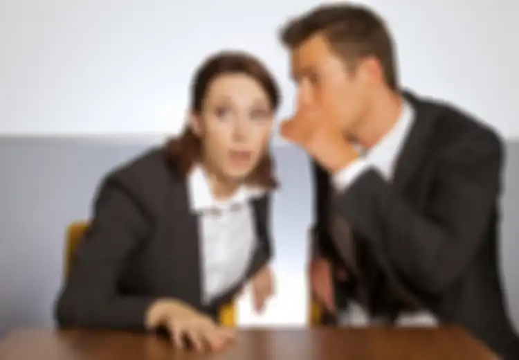 Tips Menghindari Gosip di Kantor