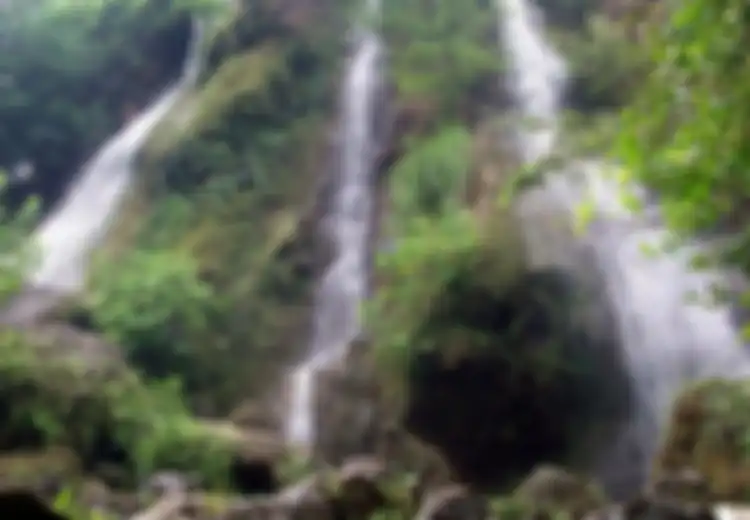 Suasana Mistis Air Terjun Sri Gethuk