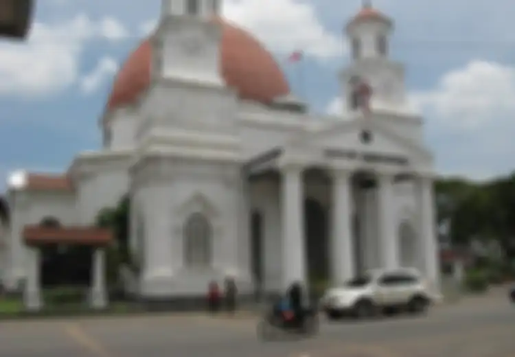 Kota Lama Semarang yang Merana
