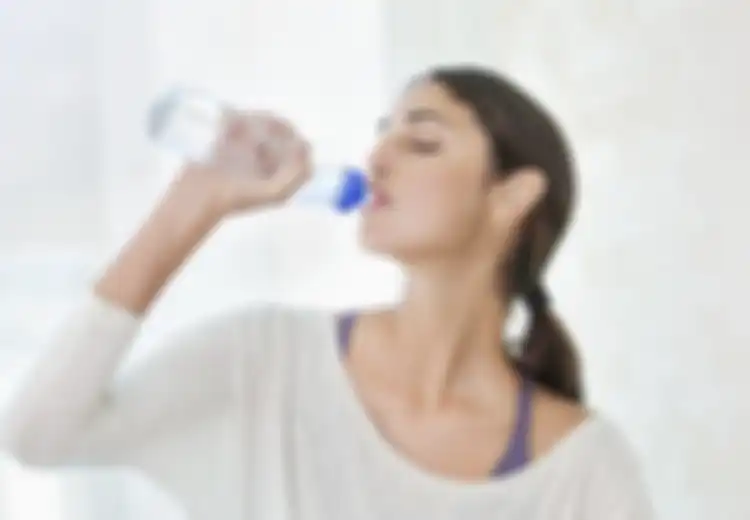 Kebanyakan Minum Air Membuat Berkeringat