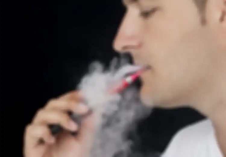 Rokok Listrik Lebih Berbahaya dari Rokok Biasa
