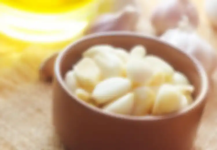Mulai dari Atasi Sakit Perut Hingga Membunuh Cacing, Ini 5 Manfaat Kesehatan Bawang Putih untuk Bayi