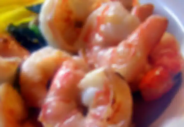 Tak Perlu Memusuhi Udang