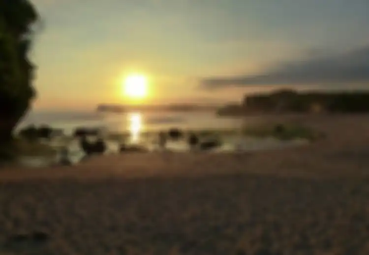Tak Usah Jauh-Jauh Ke Bali, Keindahan Pantai Indrayanti di Yogyakarta Tak Kalah Memukau 