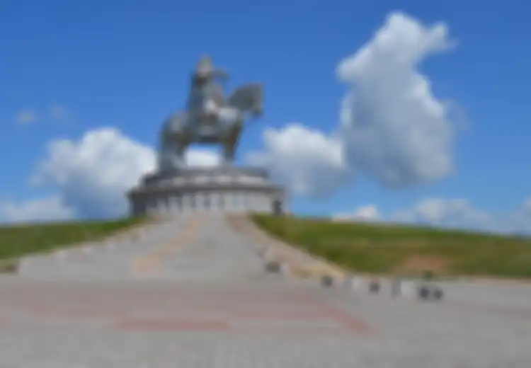 Kisah Genghis Khan dan Rajawali Kesayangannya