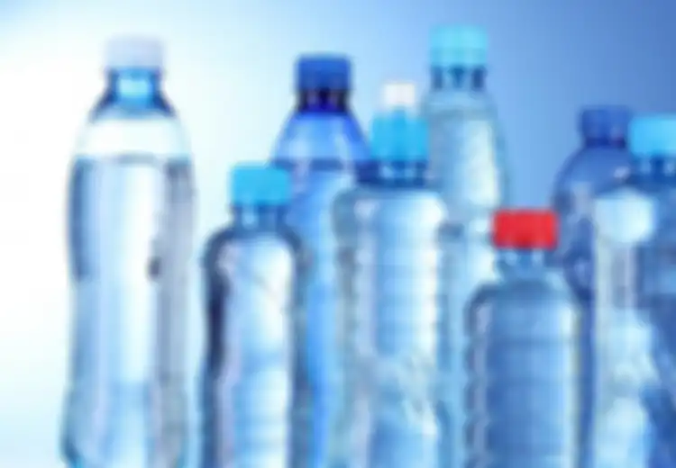 Waspada, Inilah 4 Alasan Mengapa Jangan Terlalu Sering Mengonsumi Air Minum Kemasan Botol Plastik