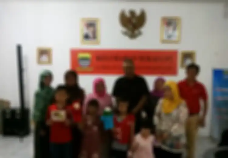 Kegiatan Rehabilitasi Berbasis Masyarakat dari Save The Children di Bandung