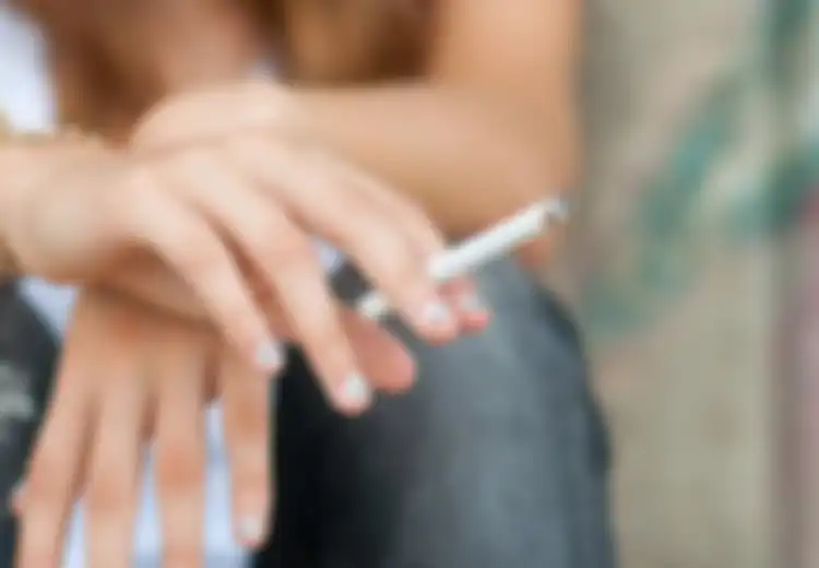 Kini Semakin Banyak Wanita yang Menjadi Perokok Aktif