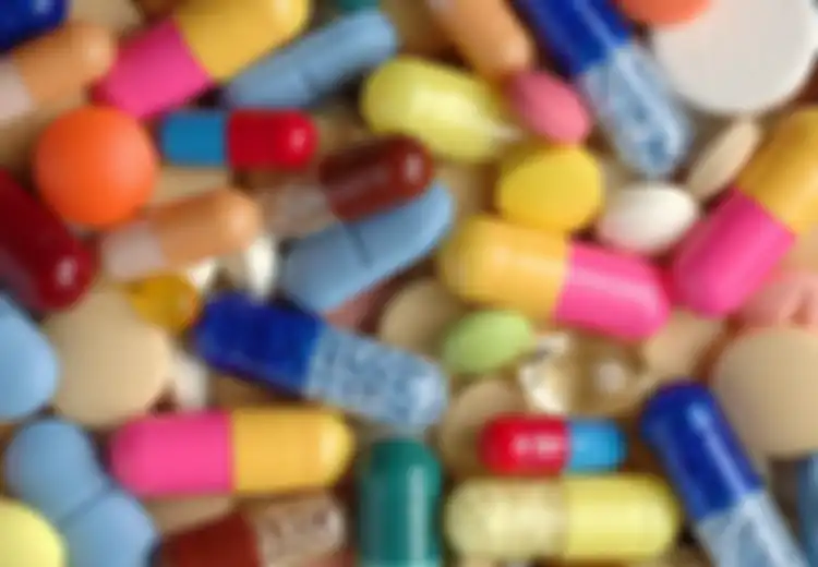 Banyak Orang Buang-buang Uang Demi Vitamin