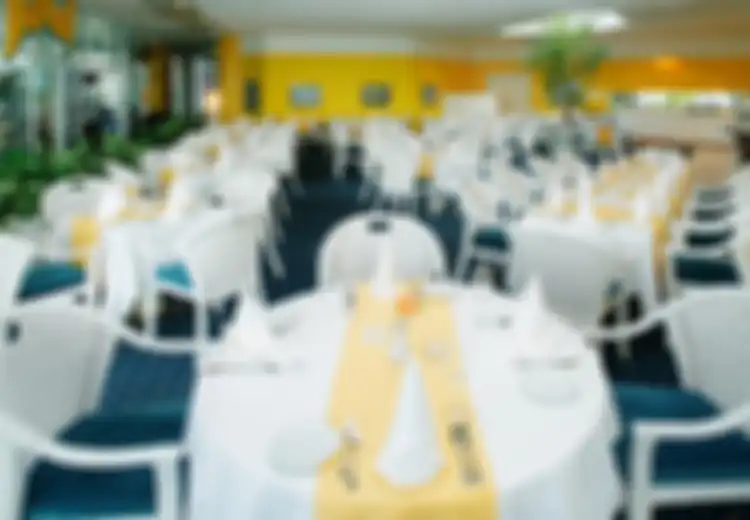 Area Berkuman di Restoran
