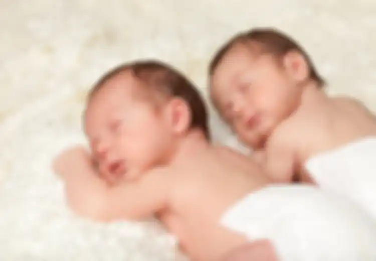 Ingin Punya Anak Kembar? 5 Faktor Ini yang Paling Berpengaruh dalam Mendapatkan Bayi Kembar