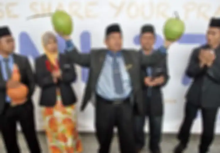 Bomoh Ikut Mencari Pesawat Malaysian Airlines Yang Hilang