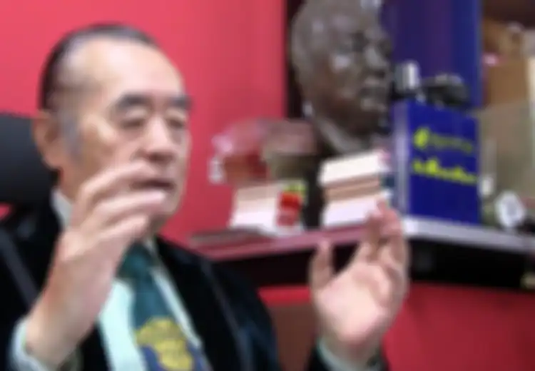Toilet Emas Sumber Kreativitas “Thomas Alva Edison” Jepang