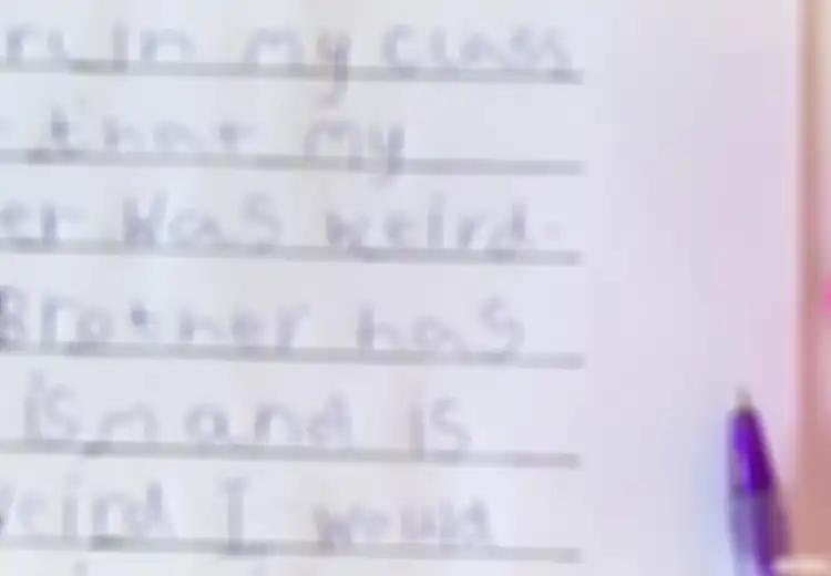 Ketika Seorang Gadis 6 Tahun Menulis Surat Menyentuh Hati Setelah Saudaranya yang Menyandang Autisme Dipanggil 'Aneh'