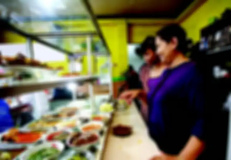 Berat, Sistem Pengkaderan di Warung Tegal dan Warung Pecel Lele Ternyata Sangat Kompleks