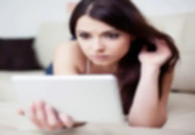Suka Stalking Mantan Ternyata Ada Alasan Ilmiahnya: Makin Besar Kesedihan Makin Kita Penasaran dengan Mantan
