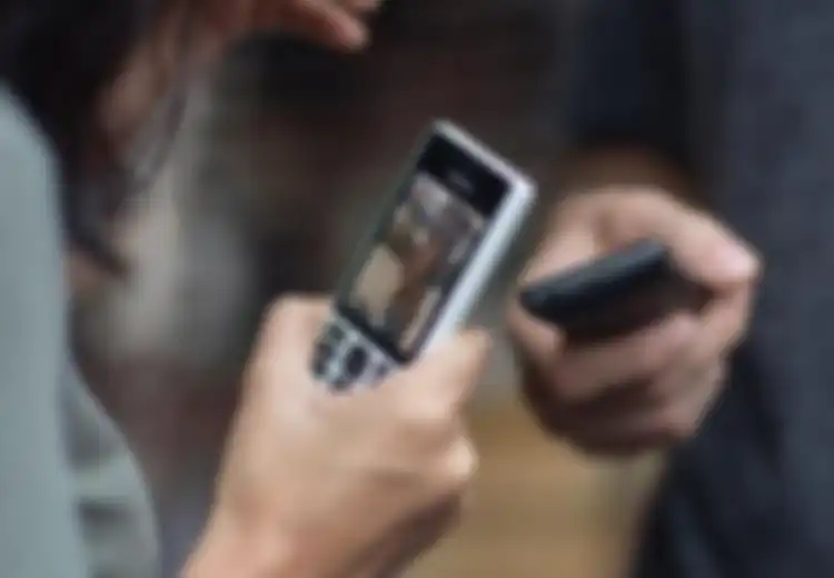 4 Bukti Penantang Serius “Smartphone” di Masa Depan adalah Ponsel “Jadul”
