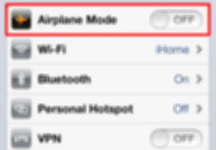 Benarkah “Airplane Mode” pada Ponsel dapat Digunakan saat di Pesawat?