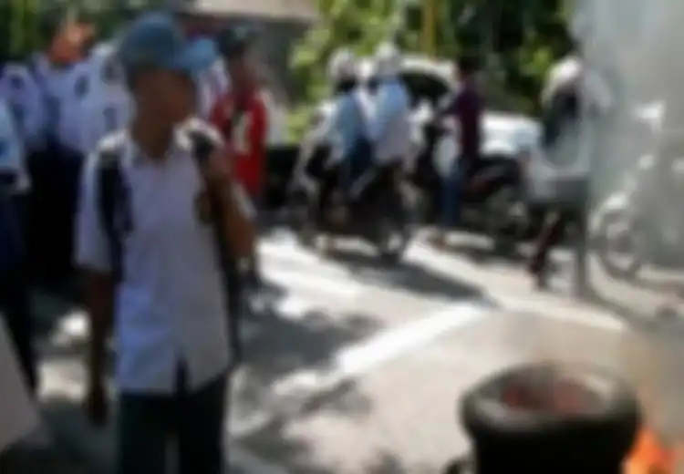 Jam Belajar Tak Pasti, Ratusan Siswa SMA Minta Kepsek Diganti
