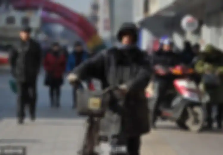 Demi Bantu 37 Anak Miskin, Petugas Kebersihan di China Ini Rela Menyisihkan Sebagian Gajinya