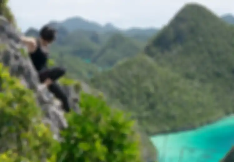 Ingin Berfoto dengan ‘Background’ Ikon Raja Ampat Ini? Tak Hanya Kamera, Siapkan Juga Fisik Anda