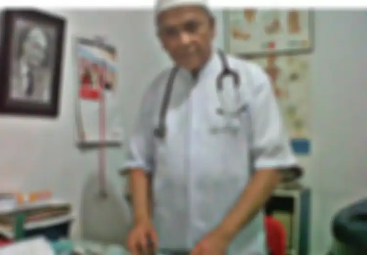 Dokter Aznan Lelo, 'Dokter Ikhlas' yang Tak Pernah Sekalipun Pasang Tarif untuk Para Pasiennya