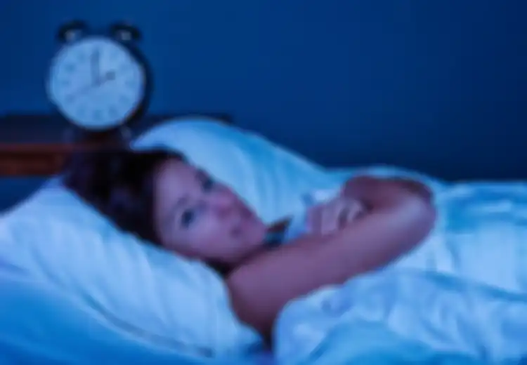 Sering Terbangun di Malam Hari? Mungkin 5 Faktor Ini Penyebabnya