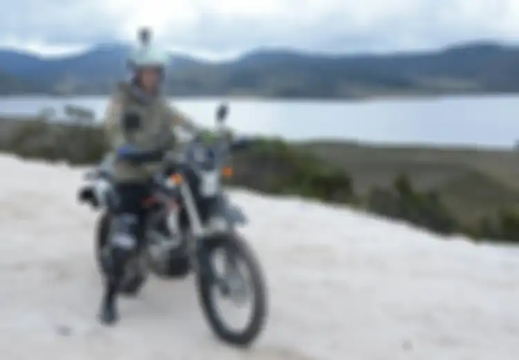 Presiden Jokowi Tinjau Langsung Pembangunan Trans Papua dengan Kendarai Motor Trail Sendiri