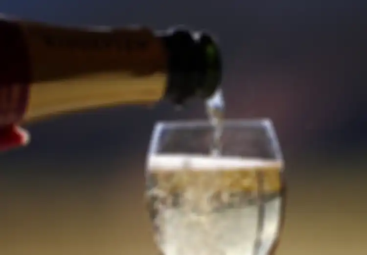 Waspadalah, Segelas Wine per Hari Cukup untuk Meningkatkan Risiko Kanker Payudara