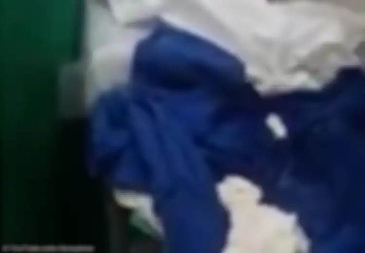 (VIDEO) Ajaib! Bayi Ini Langsung Bisa Berjalan Hanya Beberapa Menit Setelah Dilahirkan