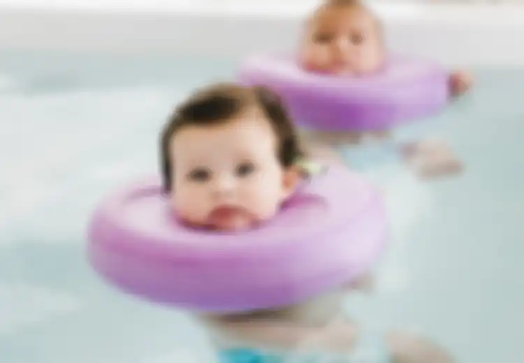 Meski Terlihat Lucu, Pelampung Leher untuk Bayi Ternyata Simpan Bahaya