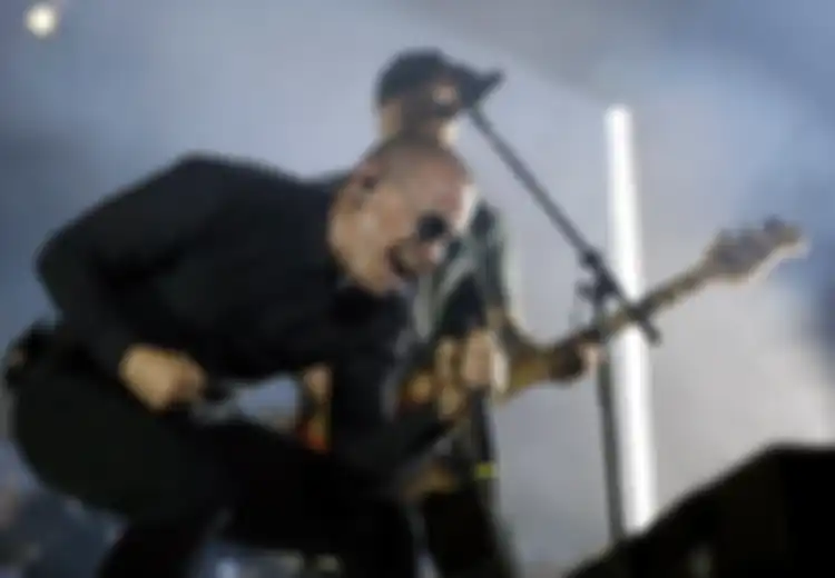 Chester Bennington Kecanduan Alkohol: Ini dia Mitos Alkohol yang Masih Saja Dipercaya Banyak Orang!