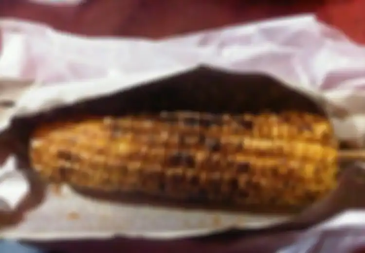 Jangan Lewatkan Malam Minggu di Bandung Tanpa Mampir ke Warung Jagung Bakar Empat Rasa 